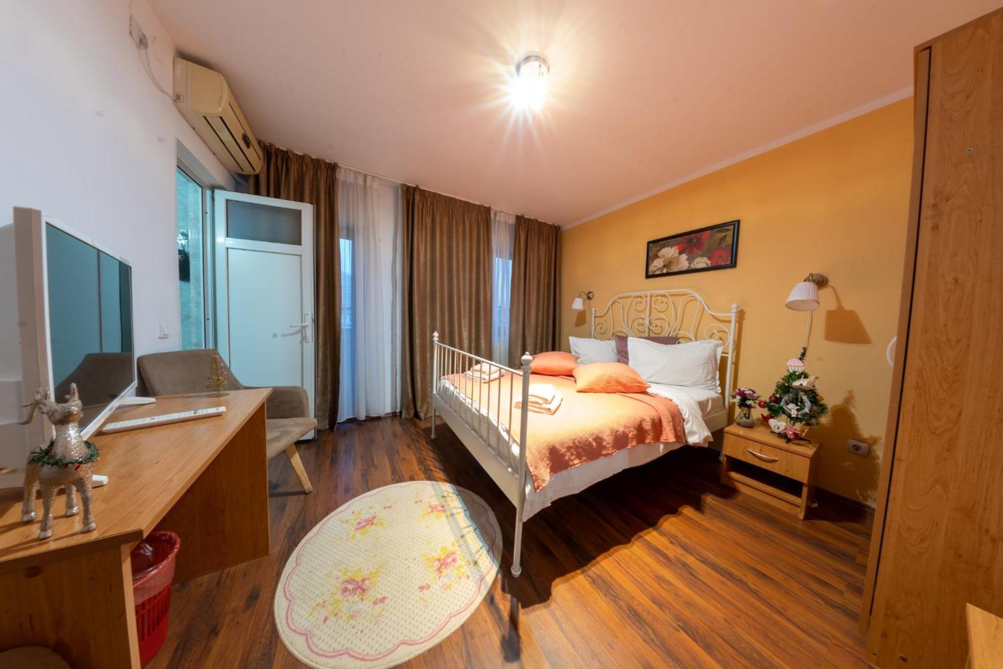 Hotel La Casa Nord Bucharest